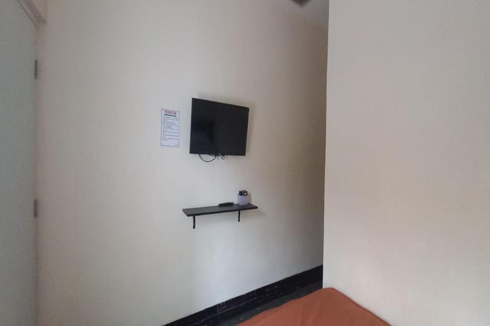 Sragen Oyo 93767 45 Guest House מראה חיצוני תמונה